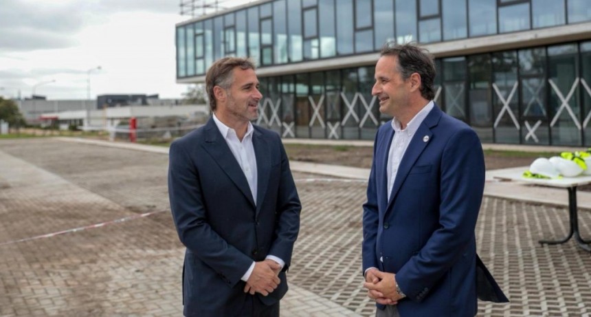 Achával visitó la empresa CDV en el Parque Industrial de Pilar