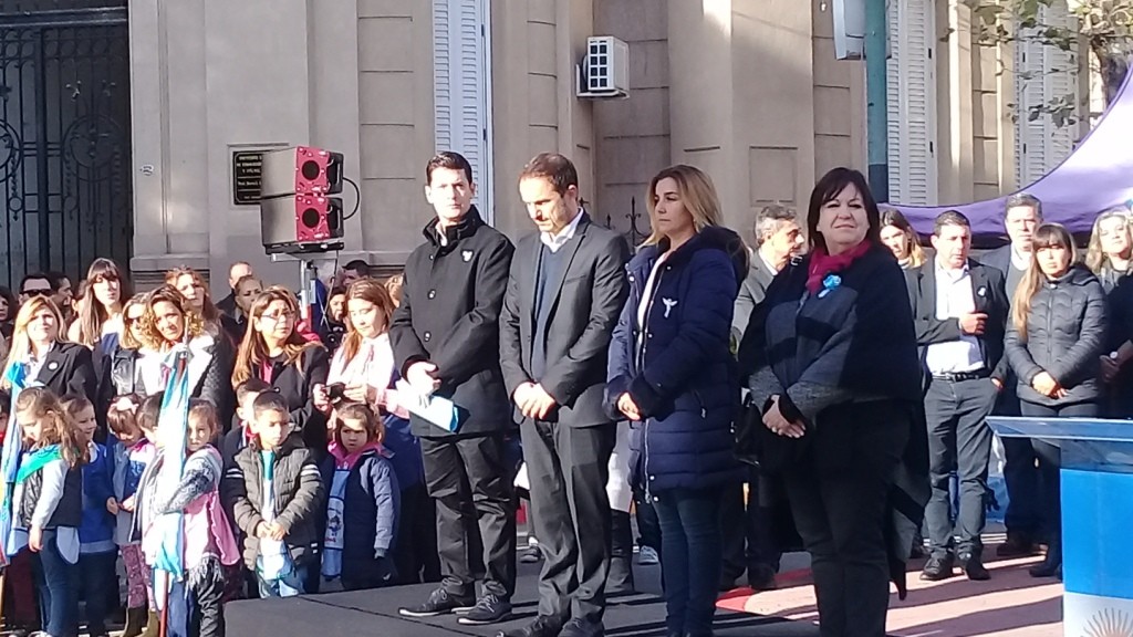 Campana conmemoró el 209º Aniversario de la Revolución de Mayo