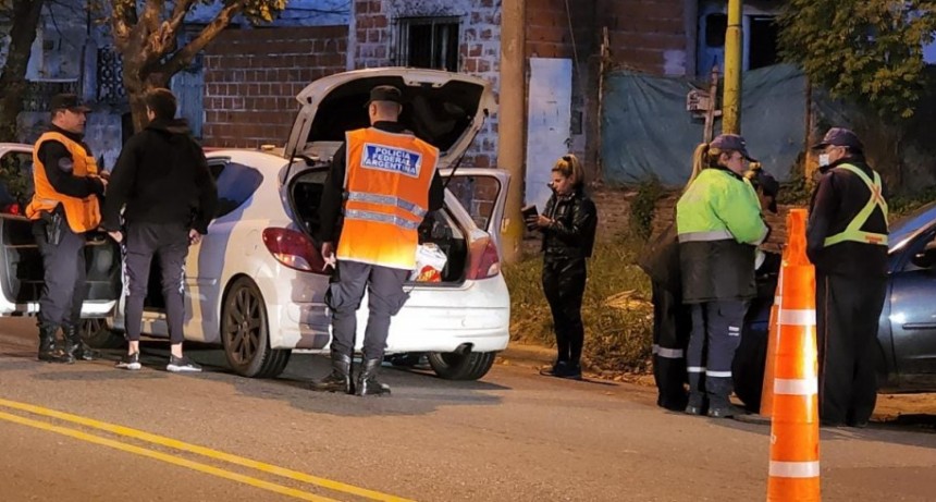 Municipio, Policía y Prefectura realizan operativos de control vehicular en forma conjunta