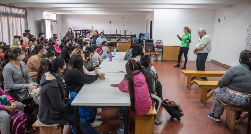 Los Voluntarios en Acción de Tenaris se preparan para transformar la Escuela Nº10 de Campana
