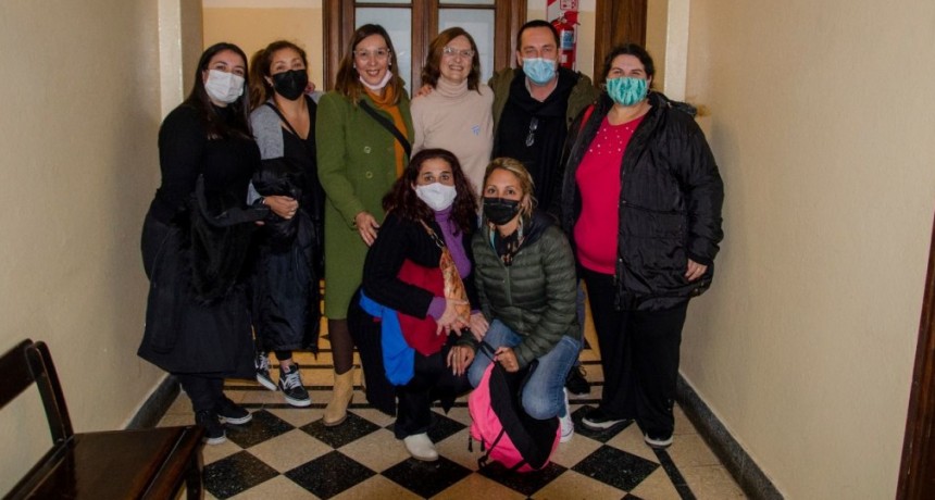 Acompañantes terapéuticos: el H.C.D aprobó dos proyectos que buscan la regulación de la actividad 