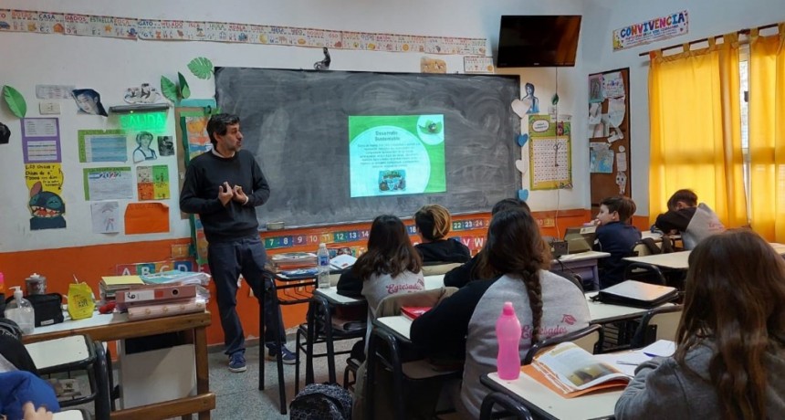 El CICACZ comenzó con un nuevo ciclo de capacitaciones en establecimientos educativos