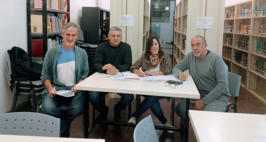 Romina Carrizo se reunió con instituciones para proyectar acciones culturales junto a escritores locales