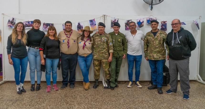 Funcionarios y concejales de Juntos acompañaron el 10° aniversario del Grupo Scout “Monseñor Espósito”