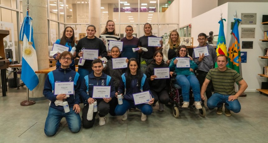 Abella encabezó una nueva entrega de Becas Municipales de Alto Rendimiento Deportivo