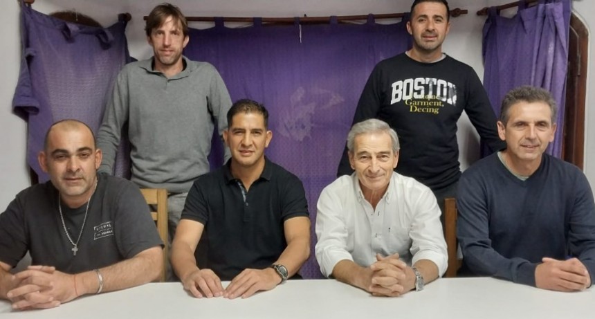 Villa Dálmine presentó a su nuevo cuerpo técnico