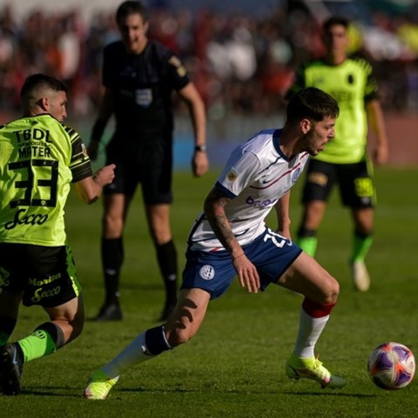 En un partido parejo el más “guapo” fue Barracas