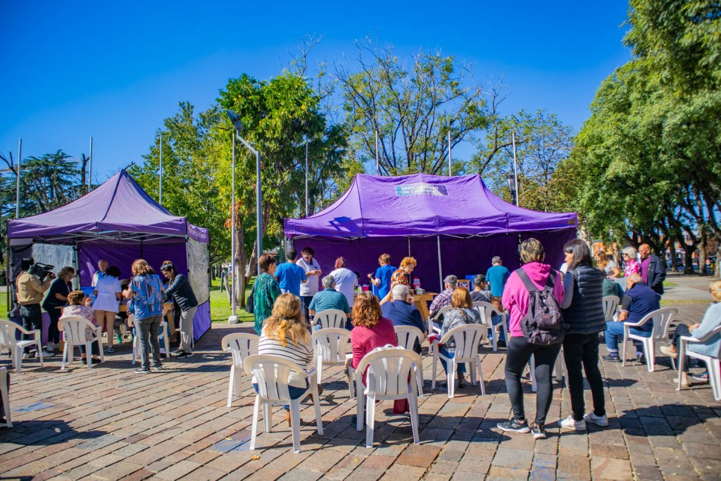 Este viernes, los vecinos podrán vacunarse en la Plaza Eduardo Costa