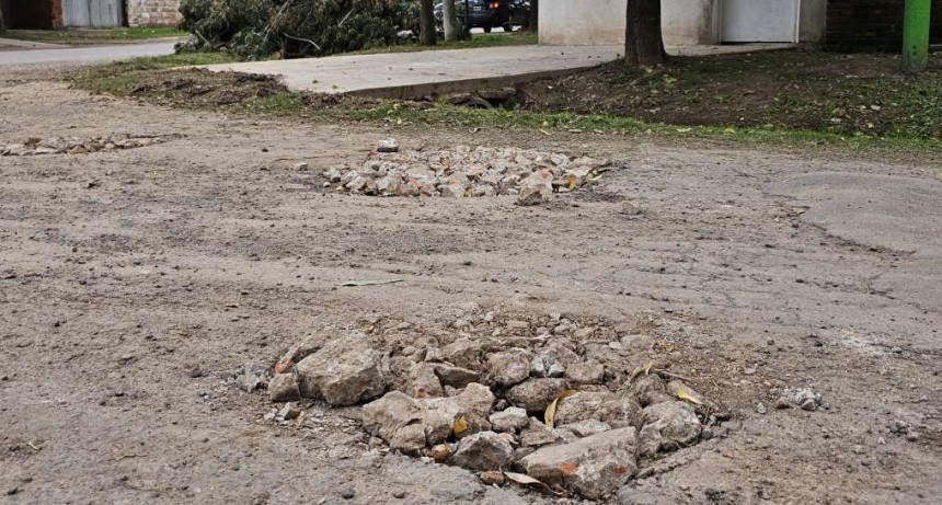 Concejales piden la reparación de calles en barrios utilizando fondos de la Tasa Vial