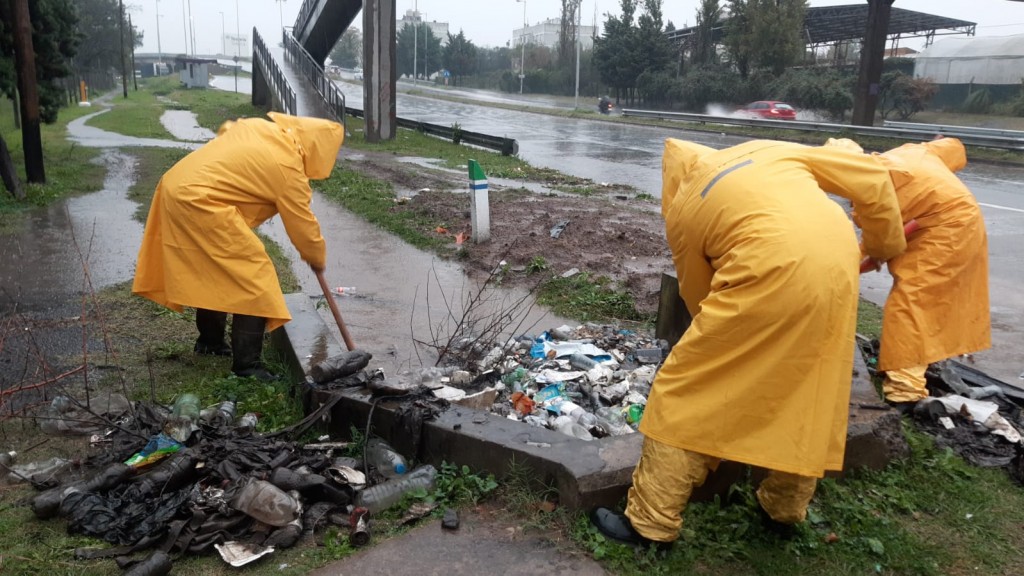 Rápida respuesta de los equipos municipales ante las intensas lluvias