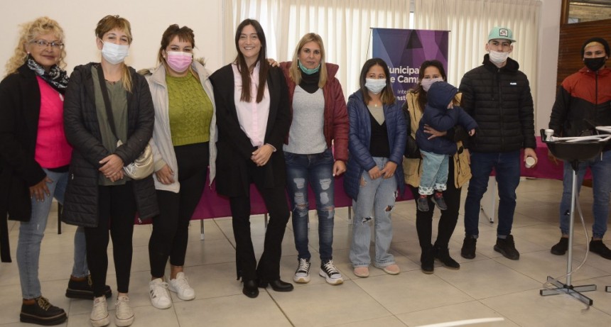 Nuestro eje principal es fomentar la educación y el trabajo para el desarrollo de las personas