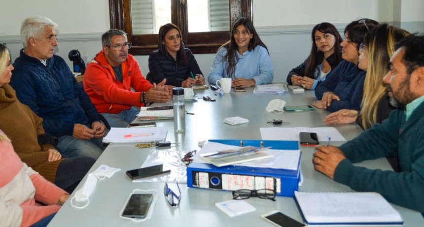 Concejales y consejeros escolares de Juntos analizaron distintos aspectos educativos