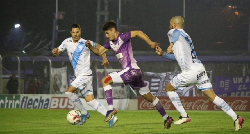 Aburrido empate en Campana