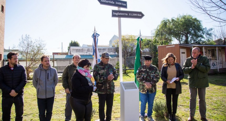 Abella y Brutti acompañaron un acto de la UNLu en homenaje a los Héroes de Malvinas