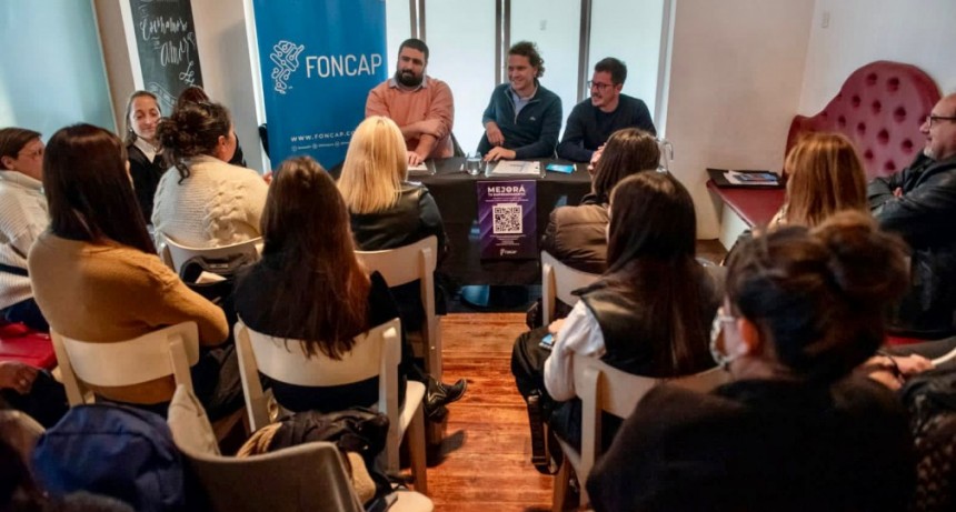 ANTE EMPRENDEDORES DE LA CIUDAD, SE PRESENTÓ LA CAPACITACIÓN SOBRE EDUCACIÓN FINANCIERA