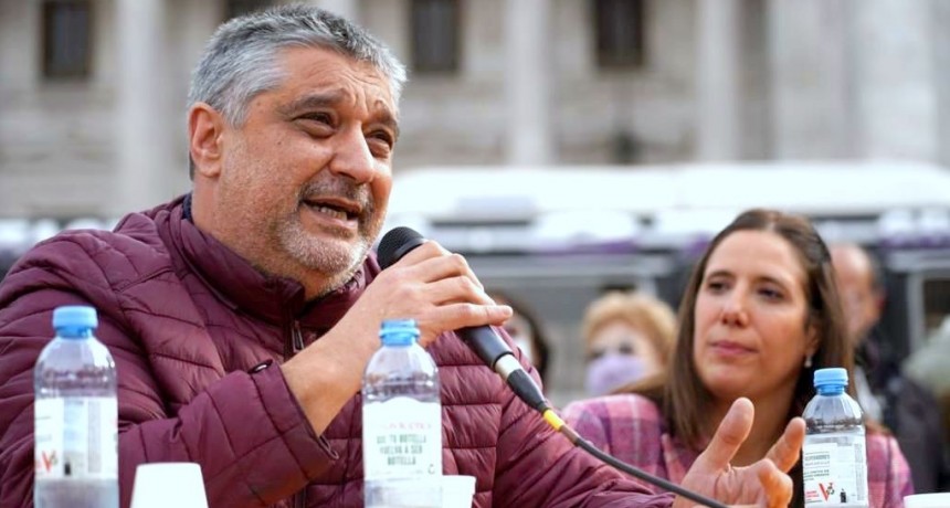 CARLOS ORTEGA FUE OVACIONADO DURANTE SU PARTICIPACIÓN EN UNA AUDIENCIA PÚBLICA POR DOS IMPORTANTES PROYECTOS PREVISIONALES