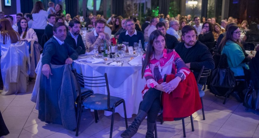 El Intendente y el presidente del HCD acompañaron la 10° cena de recaudación del Hogar de Lourdes