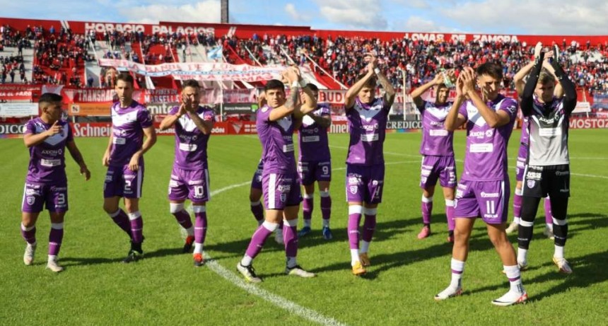 VILLA DALMINE Y UN DEBUT PARA EL OLVIDO