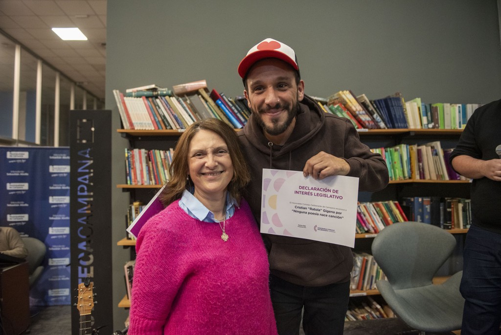 El H.C.D reconoció a escritores locales en la presentación de sus libros