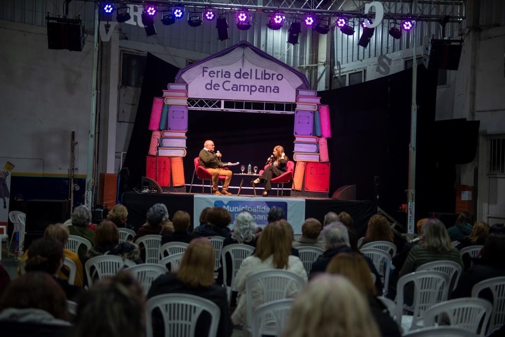 Miles de vecinos disfrutaron de la 5ª Feria del Libro de Campana
