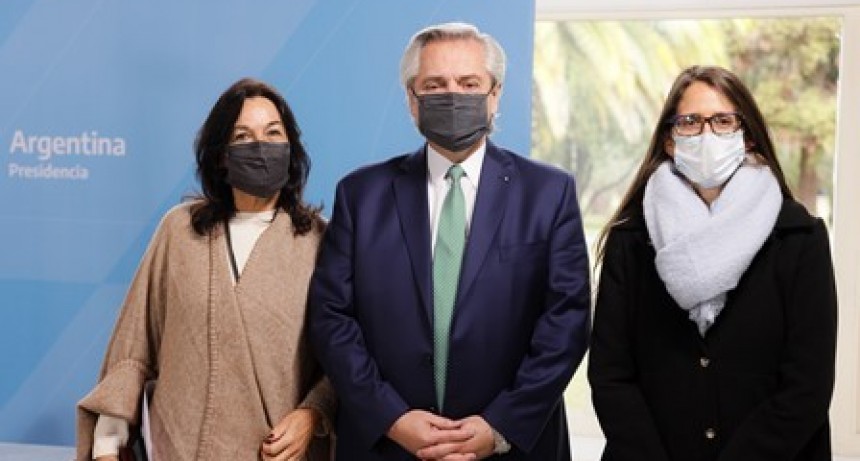 Alberto Fern&aacute;ndez y Elizabeth G&oacute;mez Alcorta participaron del cierre del Foro Generaci&oacute;n Igualdad