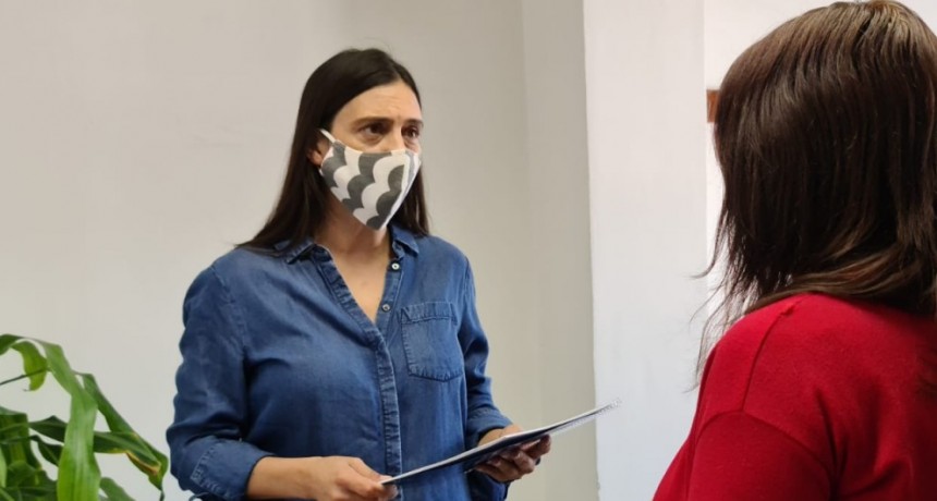 Tras la falta de respuesta del gobierno provincial, Elisa Abella volvi&oacute; a solicitar que garanticen la presencialidad en las escuelas