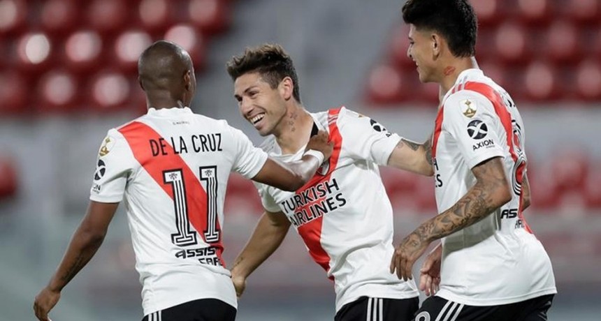 RIVER PLATE VISITA A LANUS EN LA FORTALEZA