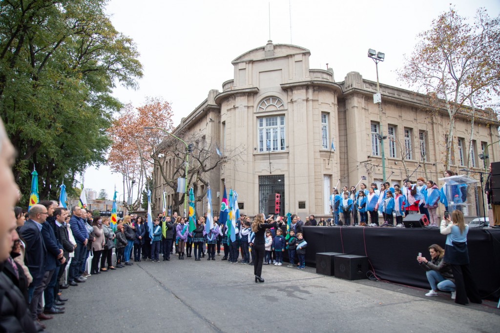 Campana celebró el 137° aniversario de su creación