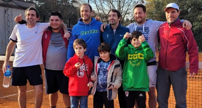 Tenis : Ciudad de Campana se consagró campeón en Cuarta Caballeros +35