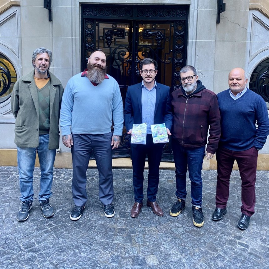 LOS ESCRITORES DE “BREVES RESEÑAS DE CAMPANA” VISITARON LA CANCILLERÍA Y PRESENTARON SU SEGUNDA EDICIÓN
