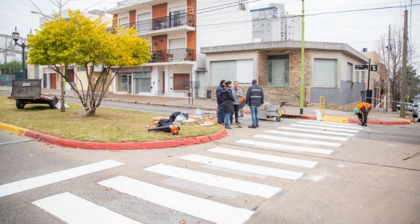Nuevos trabajos de demarcación vial en el centro de la ciudad