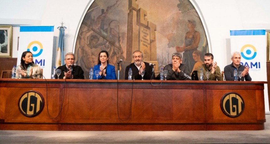 PAMI Y LA CGT FIRMAN UN CONVENIO PARA QUE LOS CENTROS DE JUBILADOS DE PAMI VIAJEN Y DISFRUTEN DE LAS INSTALACIONES DEL LOS HOTELES DE LOS SINDICATOS EN LOS PUNTOS TURÍSTICOS MÁS IMPORTANTES DEL PAÍS