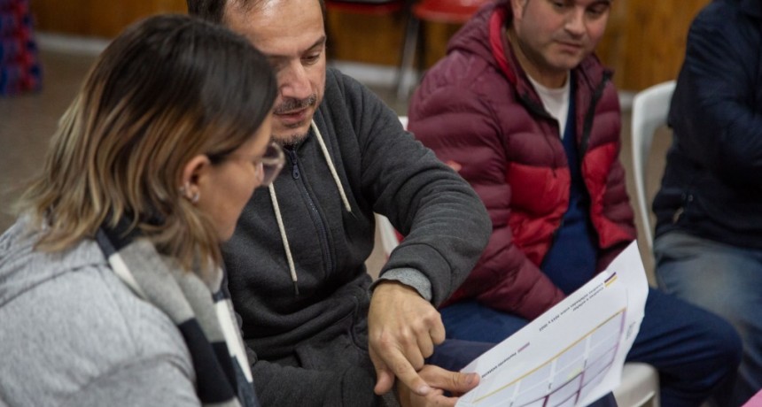 Abella sigue manteniendo reuniones con las sociedades de fomento por nuevas obras