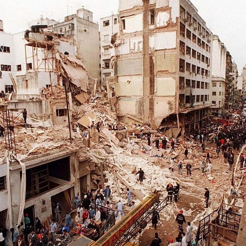 A 28 años del atentado a la AMIA: entre los fuertes reclamos de justicia y las críticas al Gobierno