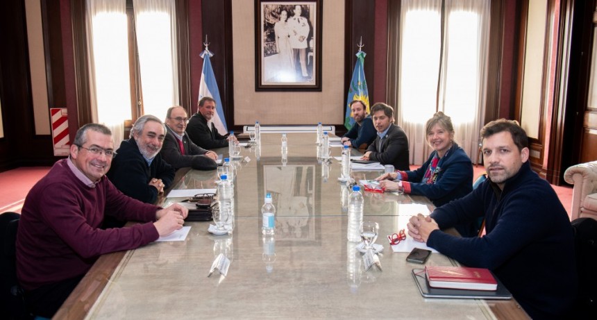 CASA DE GOBIERNO : Kicillof encabezó una reunión de trabajo con intendentes 