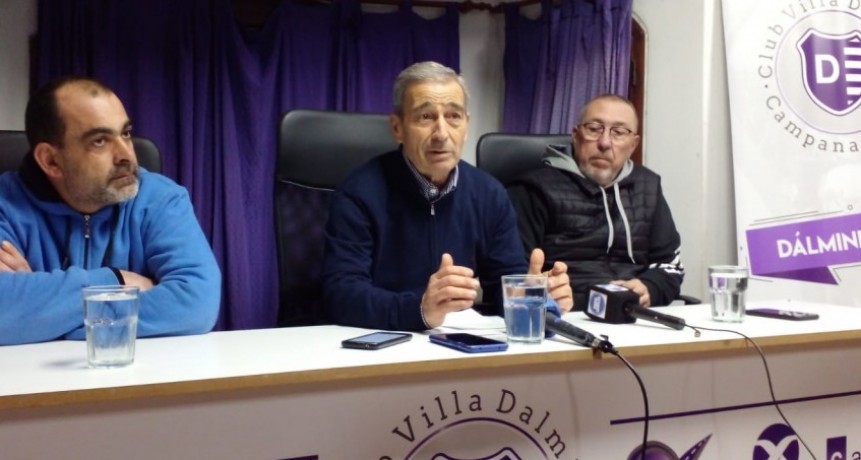 En conferencia de prensa se anunció la desvinculación de Basualdo y Cardozo