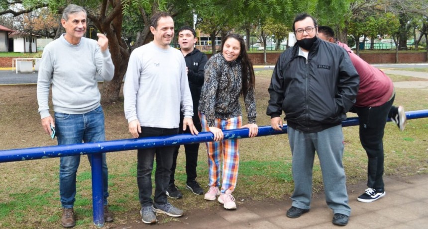 Gómez destacó el trabajo del Municipio para que adultos mayores y jóvenes con discapacidad tengan un gran invierno tras dos años de pandemia