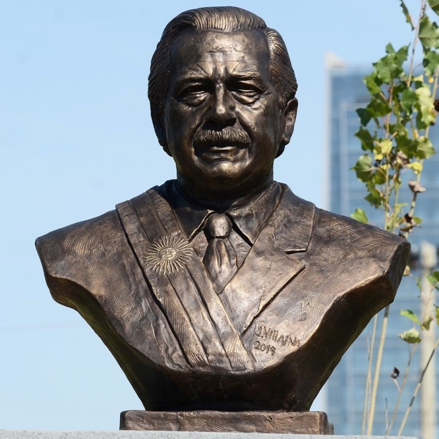 Una llave para Alfonsín