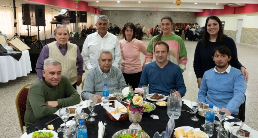 Abella acompañó el 66º aniversario de la Asociación de Jubilados y Pensionados de la calle Pueyrredón 
