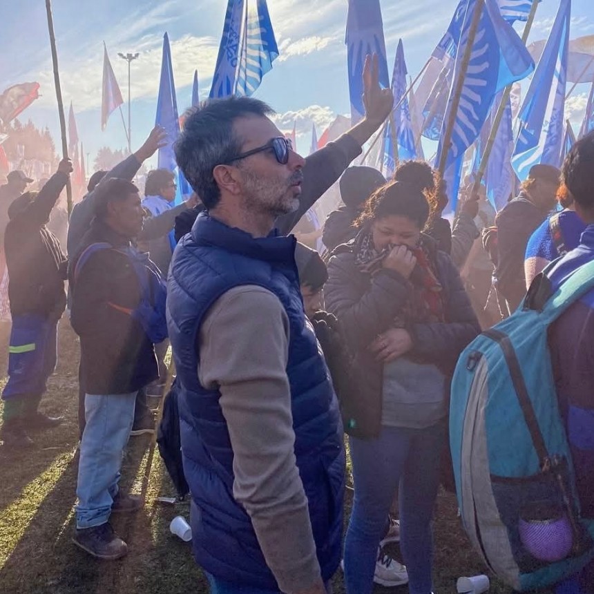 El sector de Kiciloff presentó lista por fuera de la Cámpora en Campana