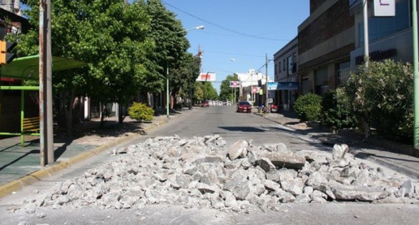 Cierran temporalmente el tr&aacute;nsito en la calle 9 de Julio para realizar reparaciones