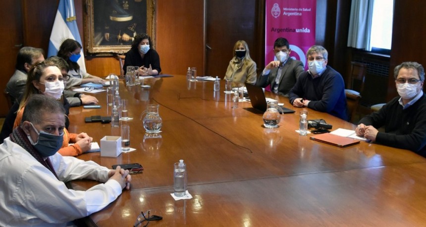 MINISTROS DE SALUD DEL PAIS LANZARON LA VACUNACI&Oacute;N CONTRA COVID-19 EN ADOLESCENTES PRIORIZADOS  