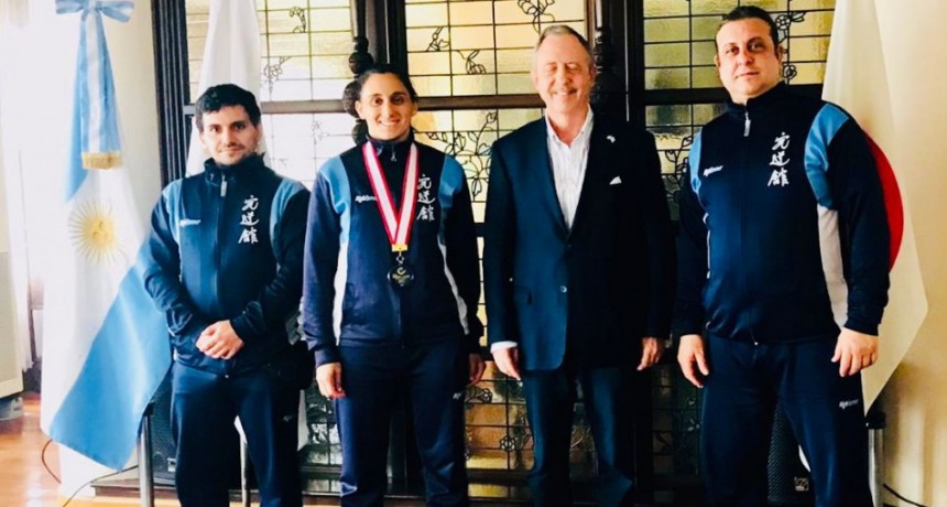 ATLETA CAMPANENSE FUE RECIBIDA EN LA EMBAJADA DE JAPÓN TRAS COMPETIR EN EL MUNDIAL DE KARATE	