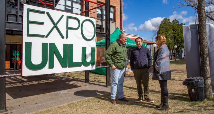 El Intendente acompañó la Expo UNLU y destacó la importante oferta educativa que ofrece la ciudad