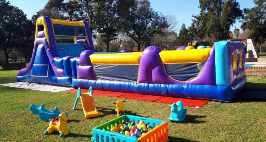 FIESTA DE LAS INFANCIAS EN EL CAMPANA BOAT CLUB