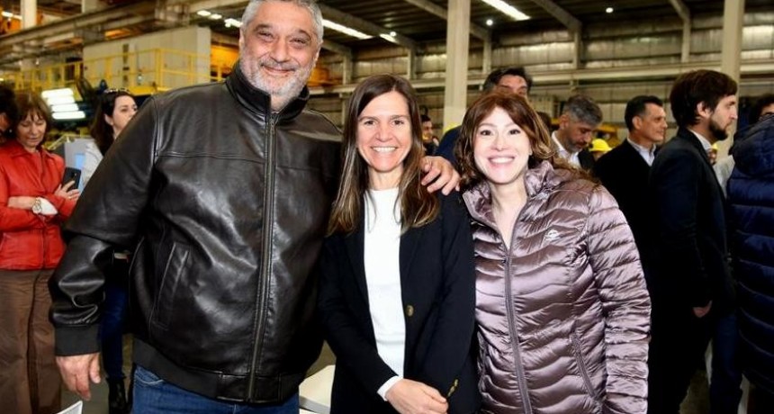 ALONSO Y ORTEGA ACOMPAÑARON EL ANUNCIO DEL AUMENTO DE ASIGNACIONES FAMILIARES A EMPLEADOS EN RELACIÓN DE DEPENDENCIA