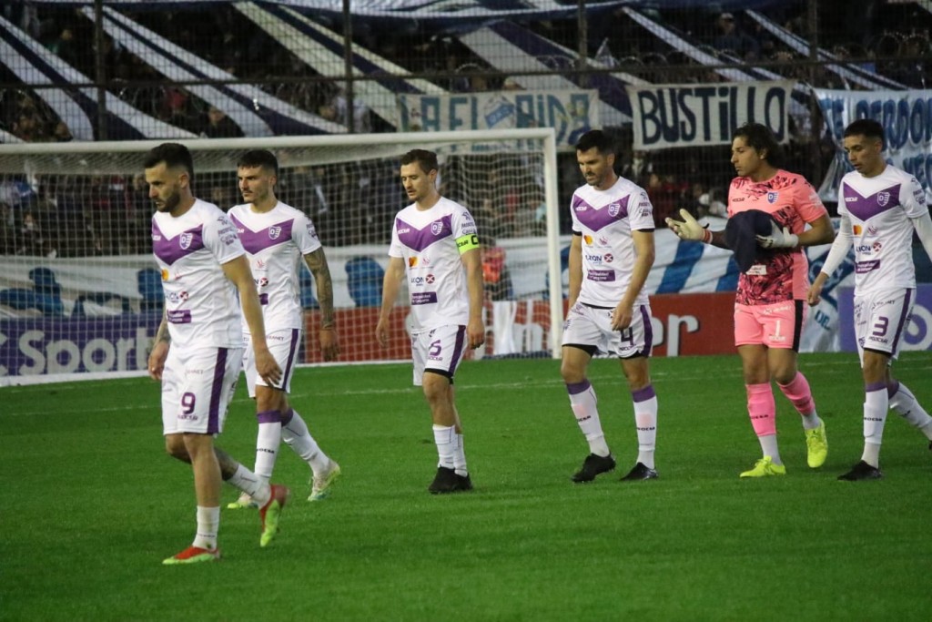 VILLA DÁLMINE VOLVIÓ A PERDER FRENTE A QUILMES