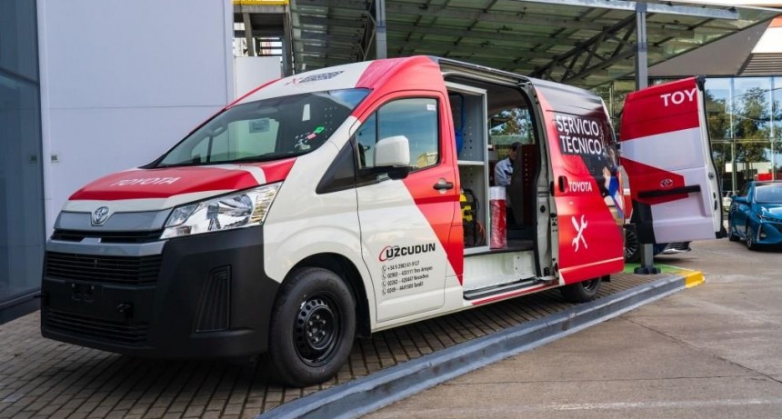 Ambulancias 4x4, talleres móviles, mineras y más: Toyota consolida su negocio de Conversiones y planea expandirse en la región