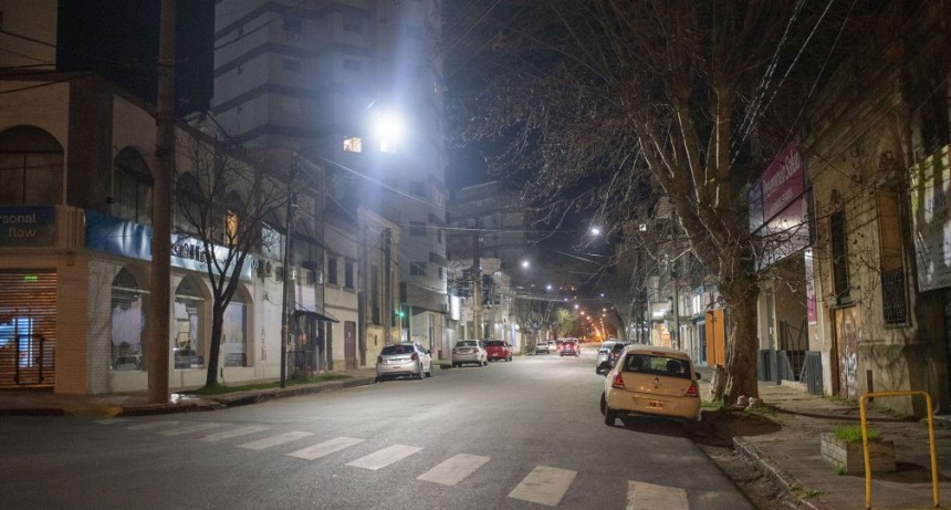 El plan municipal de reconversión a LED avanza en el casco céntrico