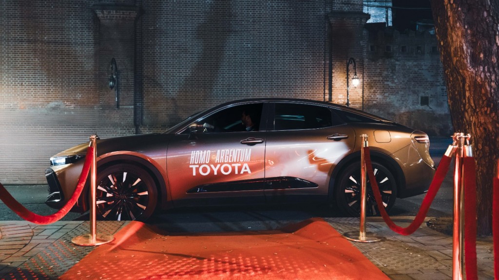 Toyota presente en Homo Argentum, la esperada película de Mariano Cohn y Gastón Duprat protagonizada por Guillermo Francella